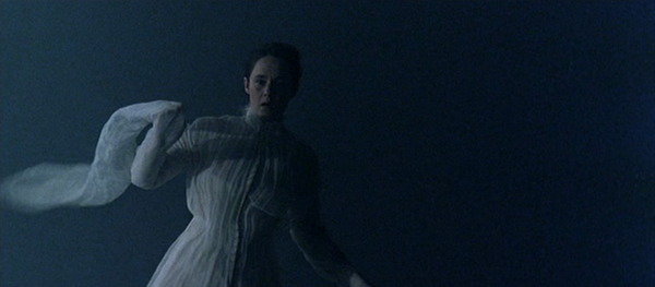 Hjertrud, Dina's Mother