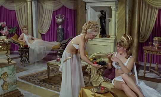 Carry on Cleo