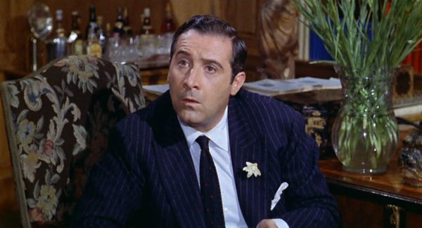 Lawyer Zacchi (segment "Il lavoro")