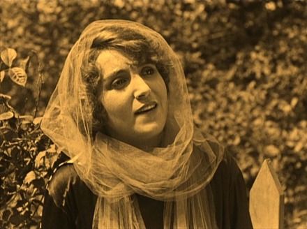Edith Laurin