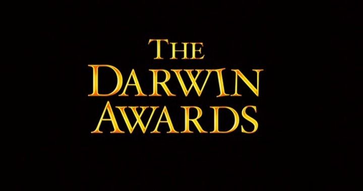 Title screen of The Darwin Awards