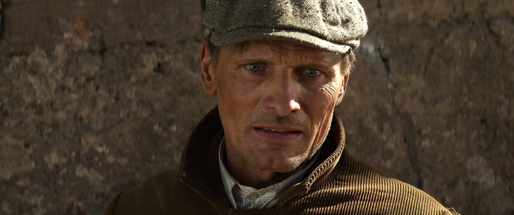 Shot from Loin des hommes