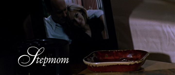 Title screen of Stepmom