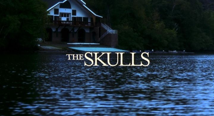 Title screen of The Skulls