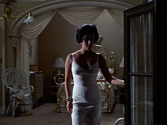 Movie screenshot to guess (shot #125420)
