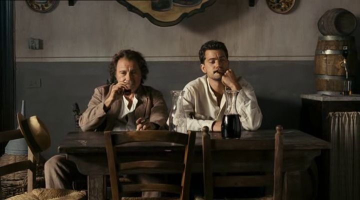 Movie screenshot to guess (shot #165422)